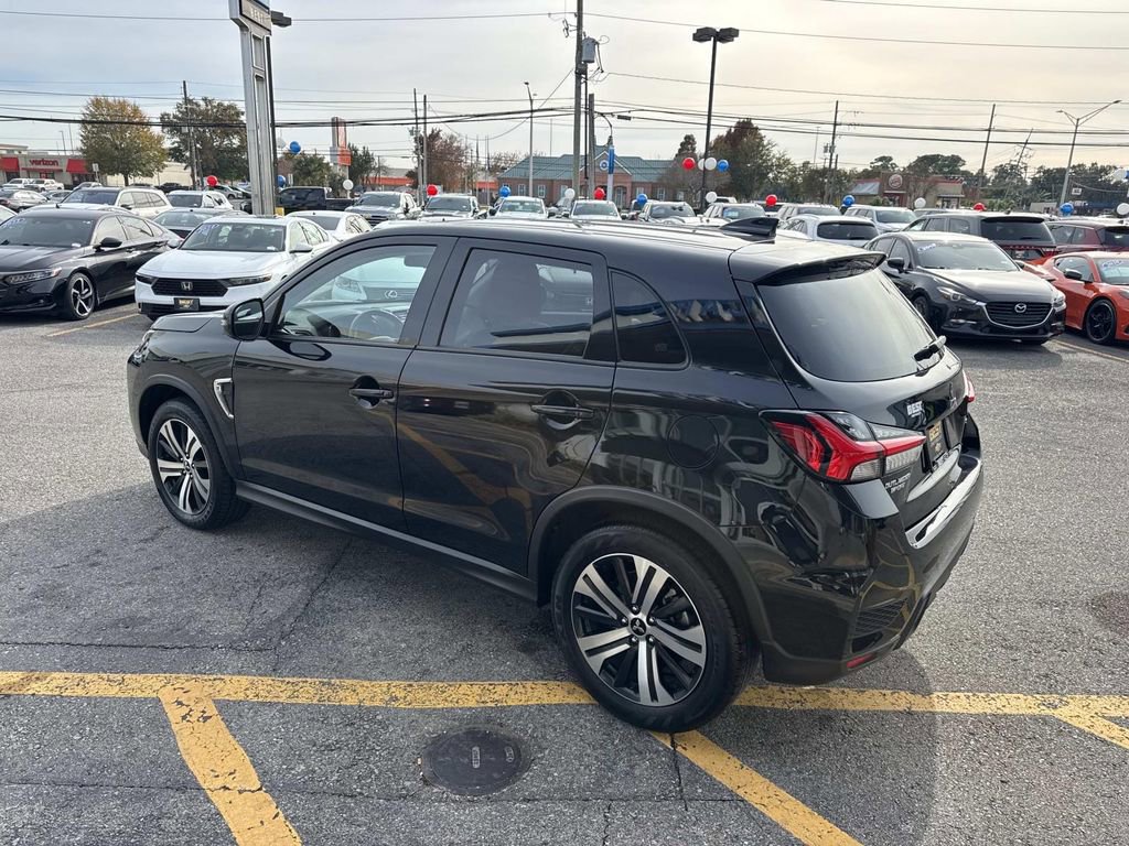 Used 2025 Mitsubishi Outlander Sport SE image 6