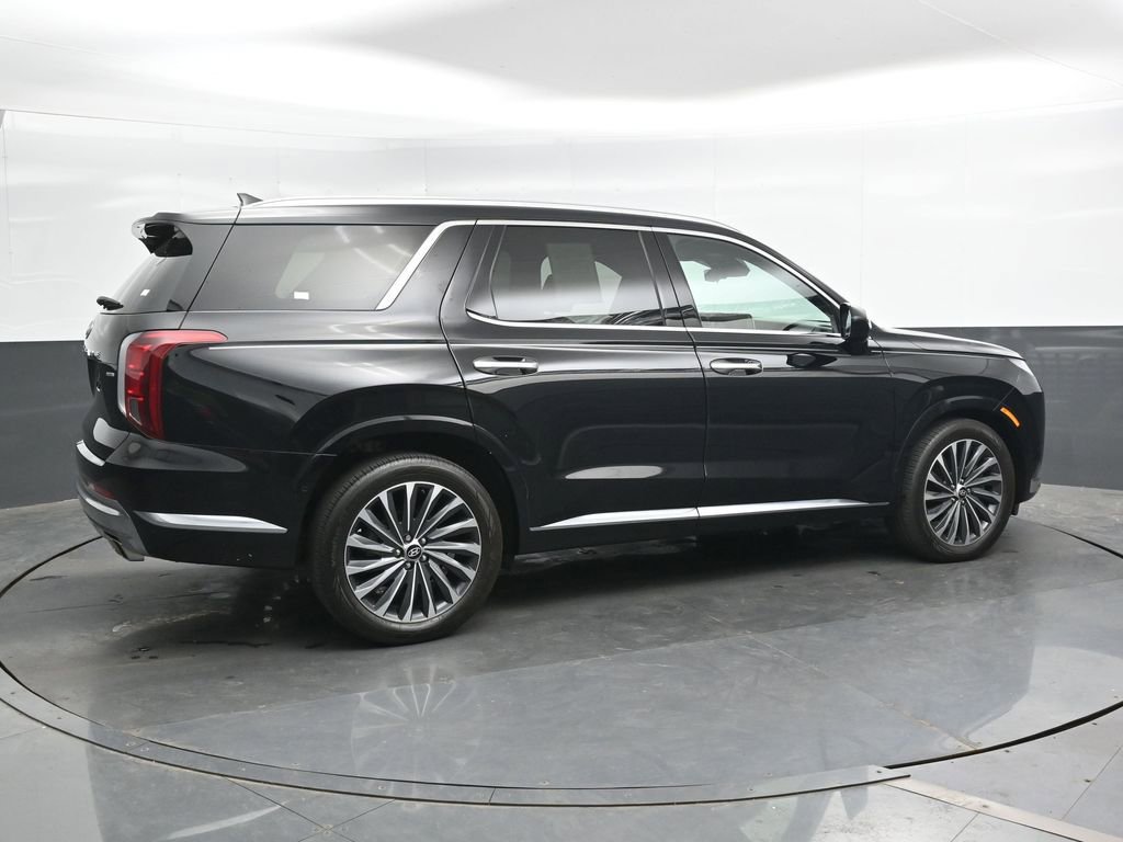 Used 2024 Hyundai Palisade Calligraphy AWD/4WD image 3