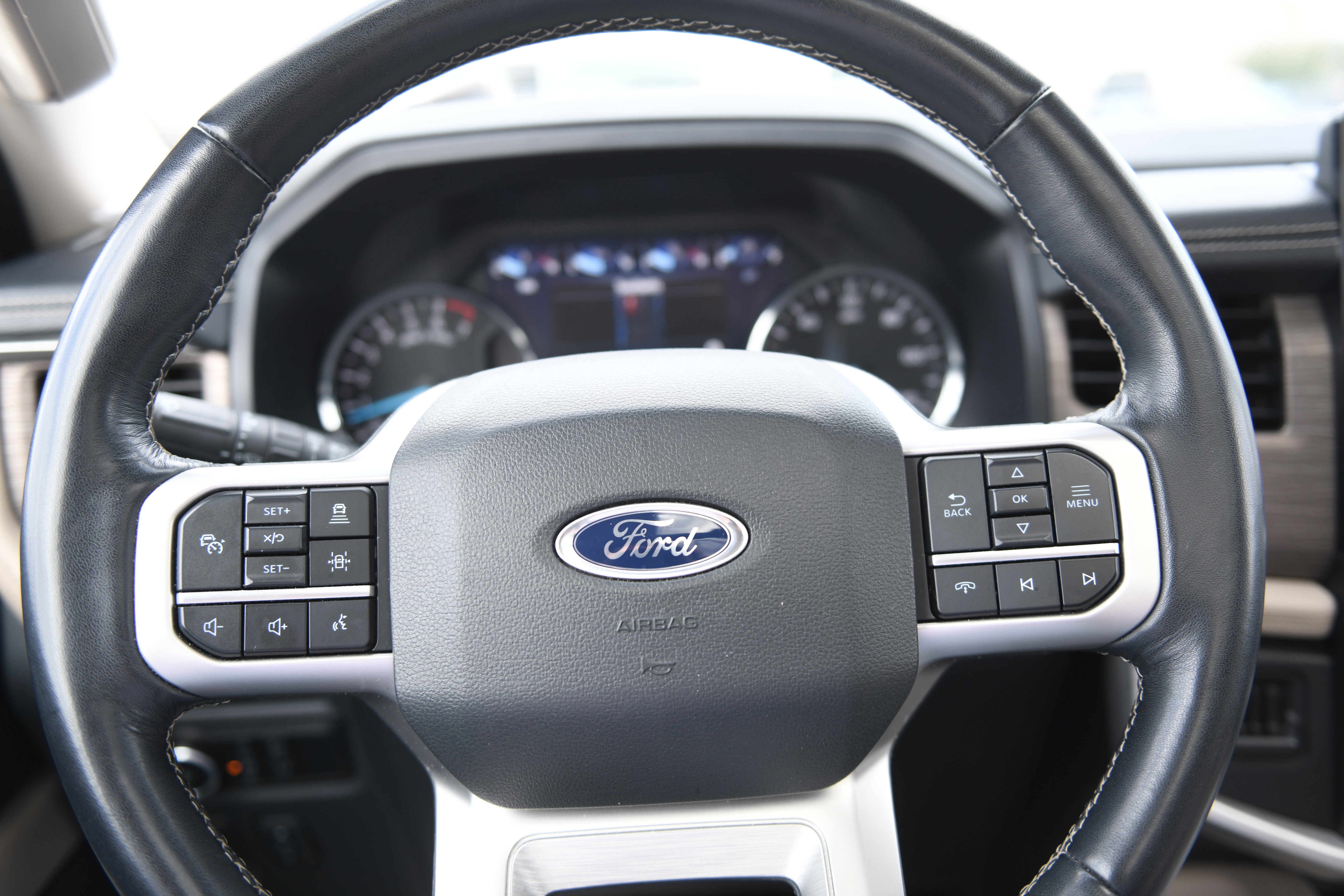 Used 2024 Ford Expedition Max Limited image 25