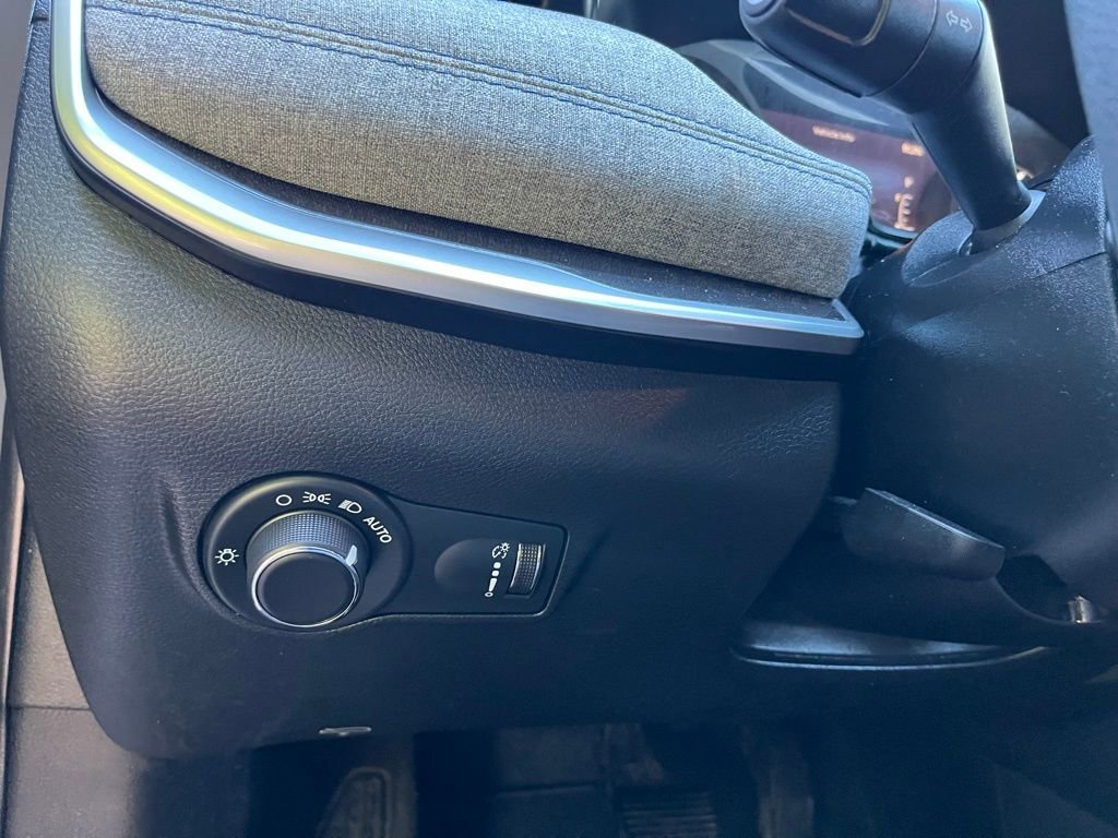 Used 2024 Jeep Compass Sport image 27