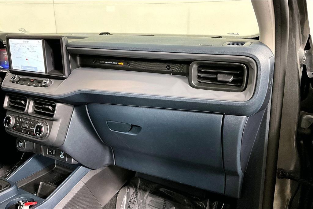 Used 2024 Ford Maverick Lariat w/ Black Appearance Package image 16