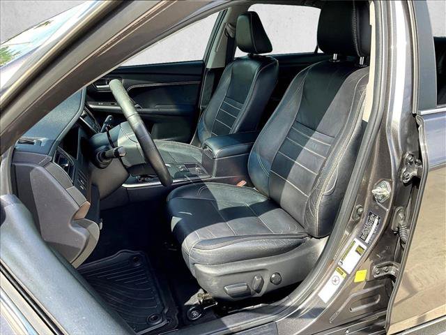Used 2017 Toyota Camry XLE FWD image 23