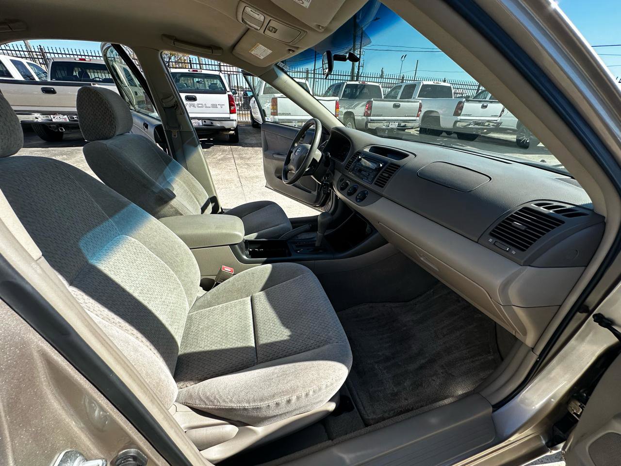 Used 2003 Toyota Camry LE FWD image 33