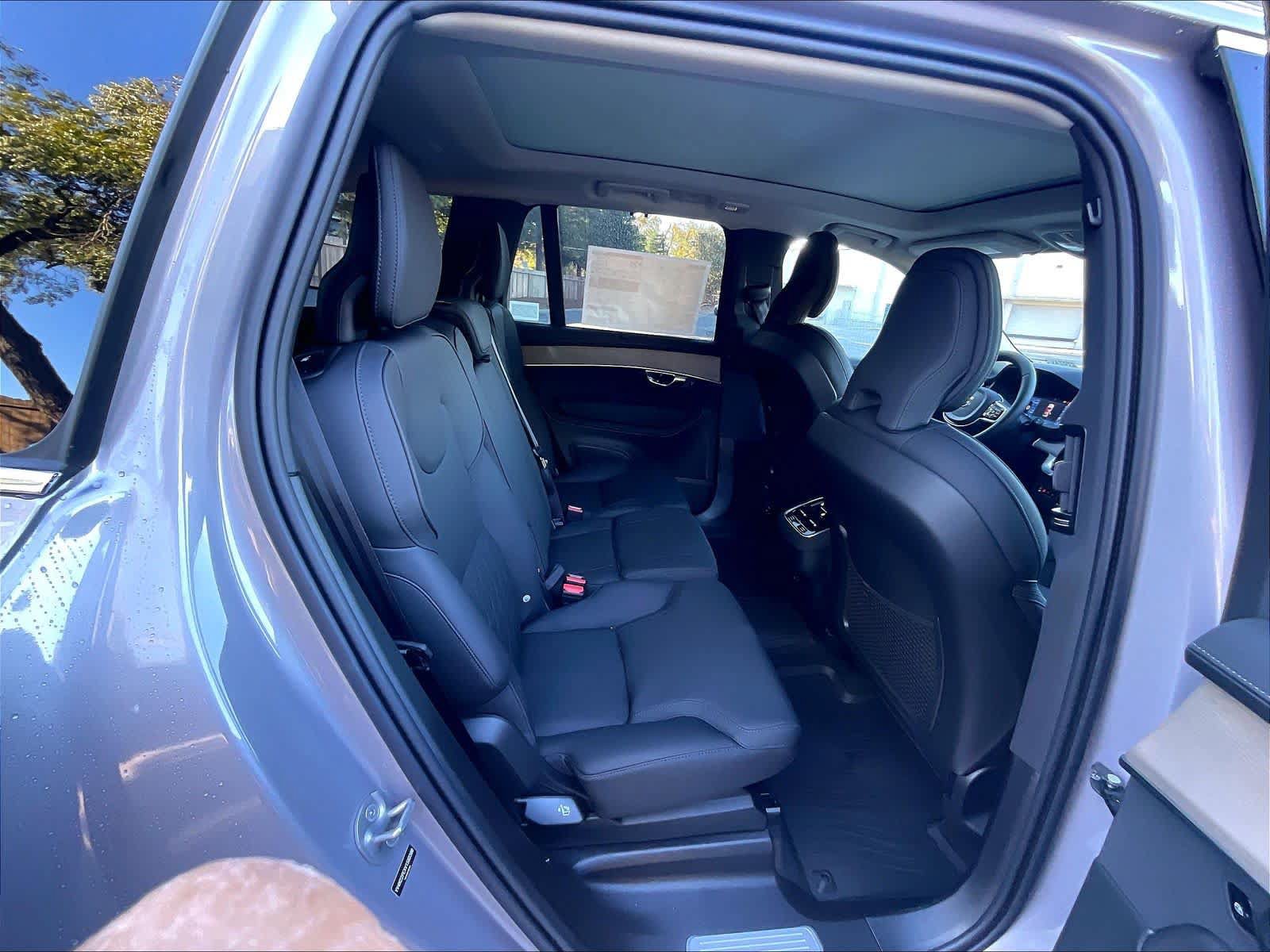 New 2027 Volvo XC90 B5 Plus AWD/4WD image 27