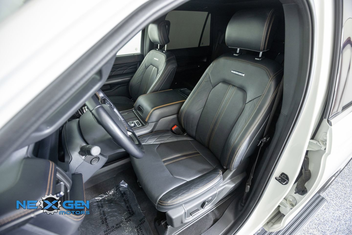 Used 2023 Ford Expedition Platinum AWD/4WD image 25
