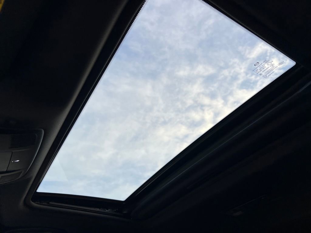 Used 2022 MAZDA CX-5 Signature image 34