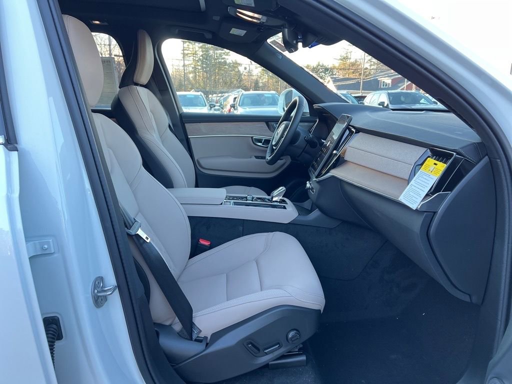 New 2026 Volvo XC90 B6 Plus w/ Protection Package Premier AWD/4WD image 29