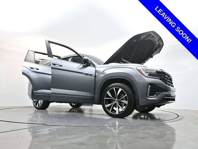 Used 2024 Volkswagen Atlas SEL Premium R-Line AWD/4WD image 35