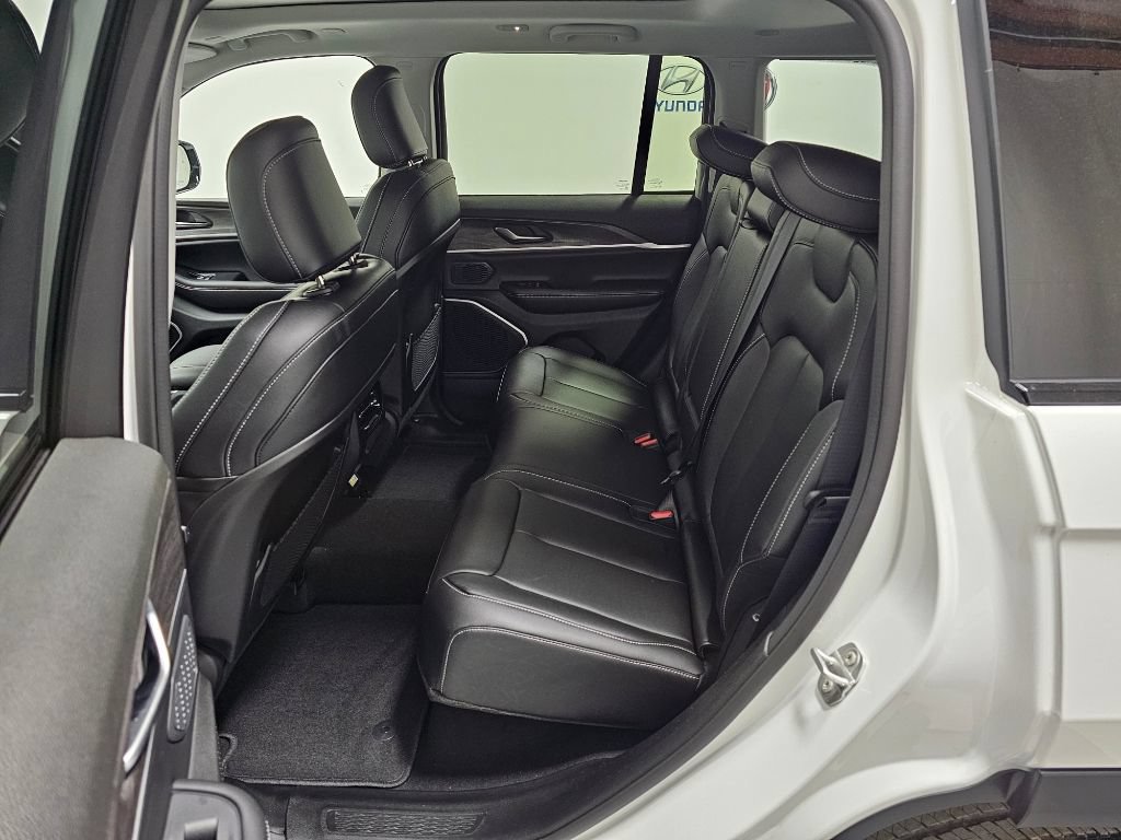 New 2023 Jeep Grand Cherokee 4WD 4xe image 13