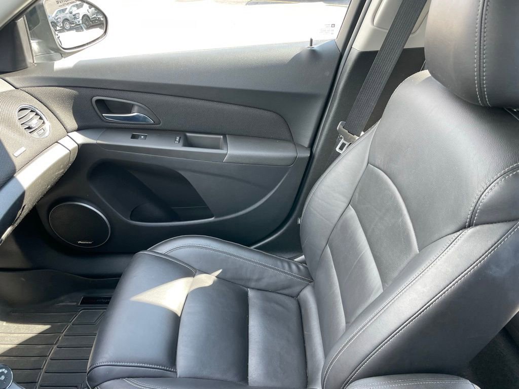 Used 2015 Chevrolet Cruze LT w/ Sun, Sound and Sport Package image 21
