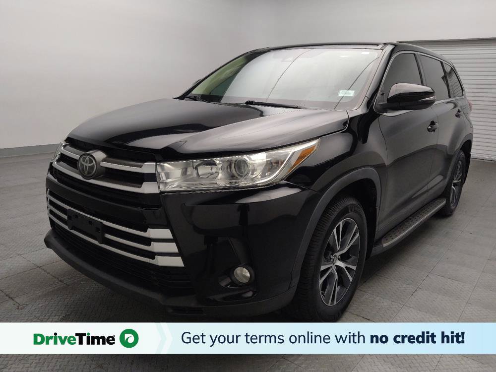 Used 2019 Toyota Highlander Plus FWD image 1