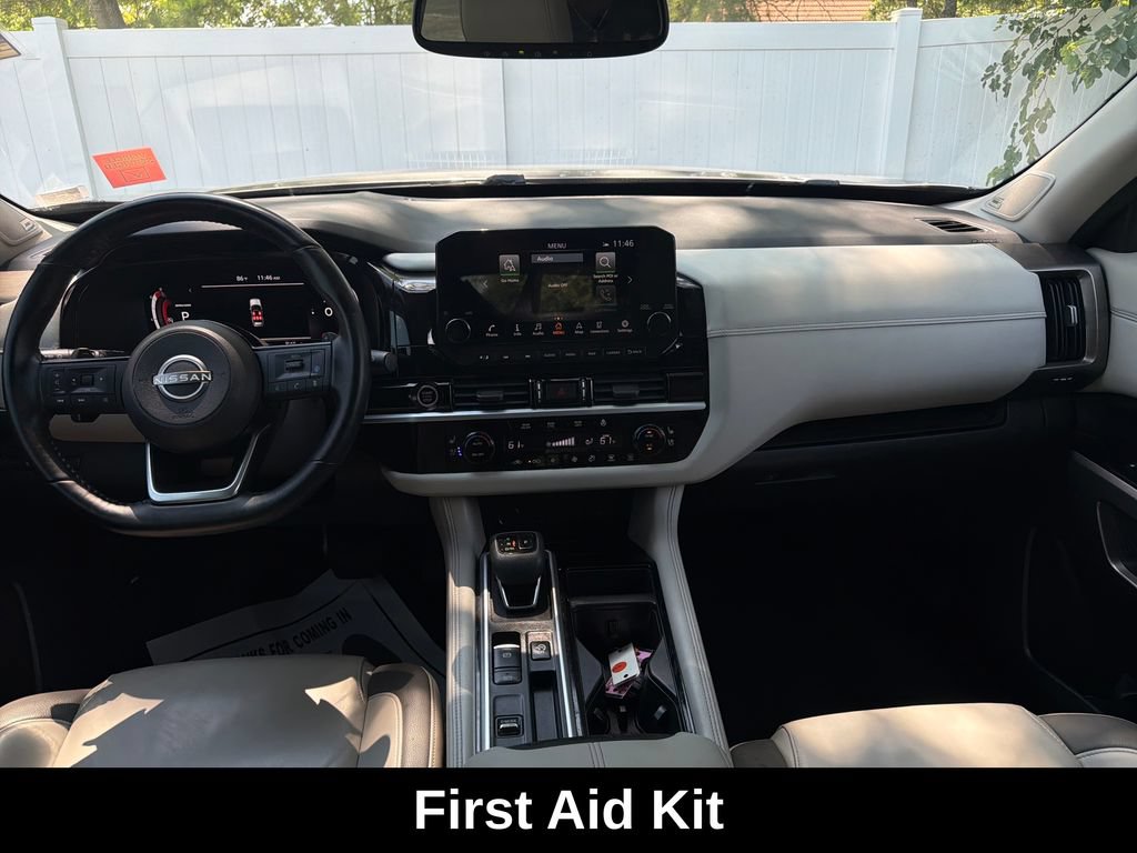 Used 2022 Nissan Pathfinder Platinum w/ Cargo Package FWD image 15