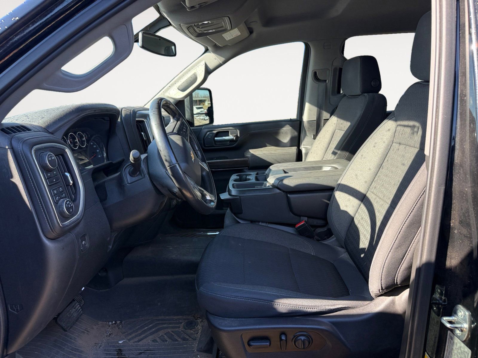 Used 2021 Chevrolet Silverado 2500 LT w/ Z71 Chrome Sport Edition image 9