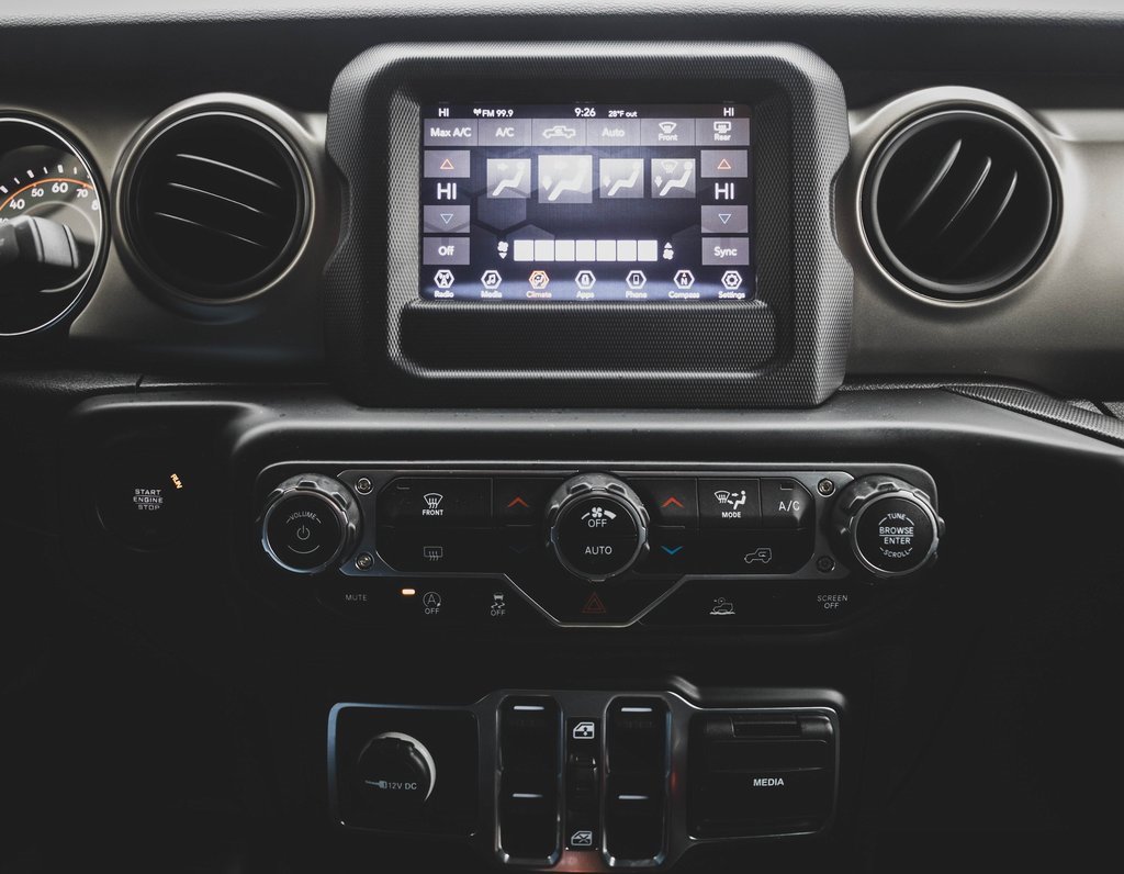 Used 2020 Jeep Gladiator Sport w/ Quick Order Package 24S image 4