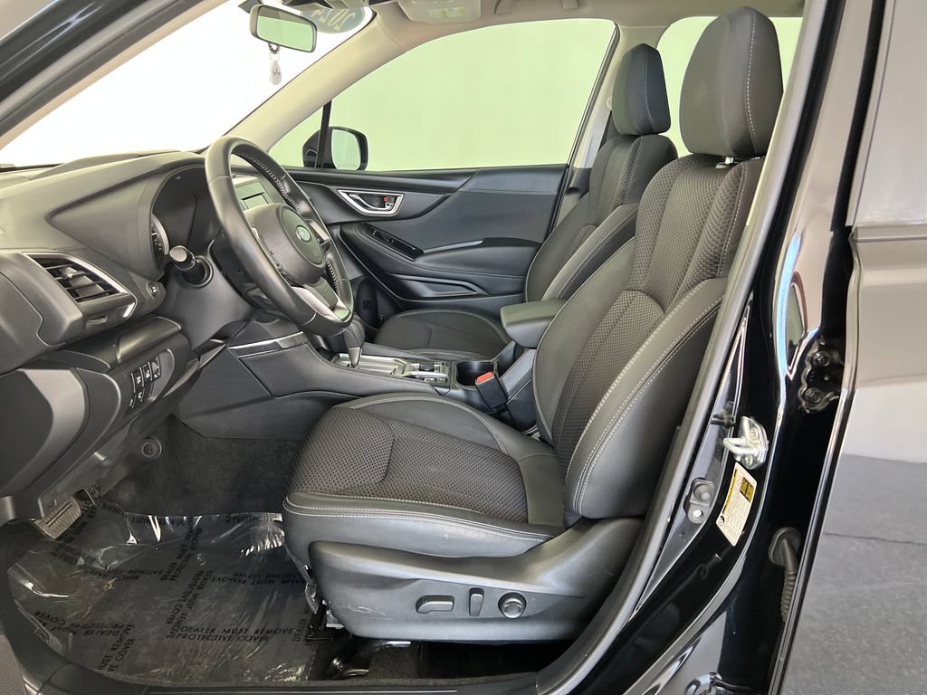 Used 2024 Subaru Forester Premium AWD/4WD image 11