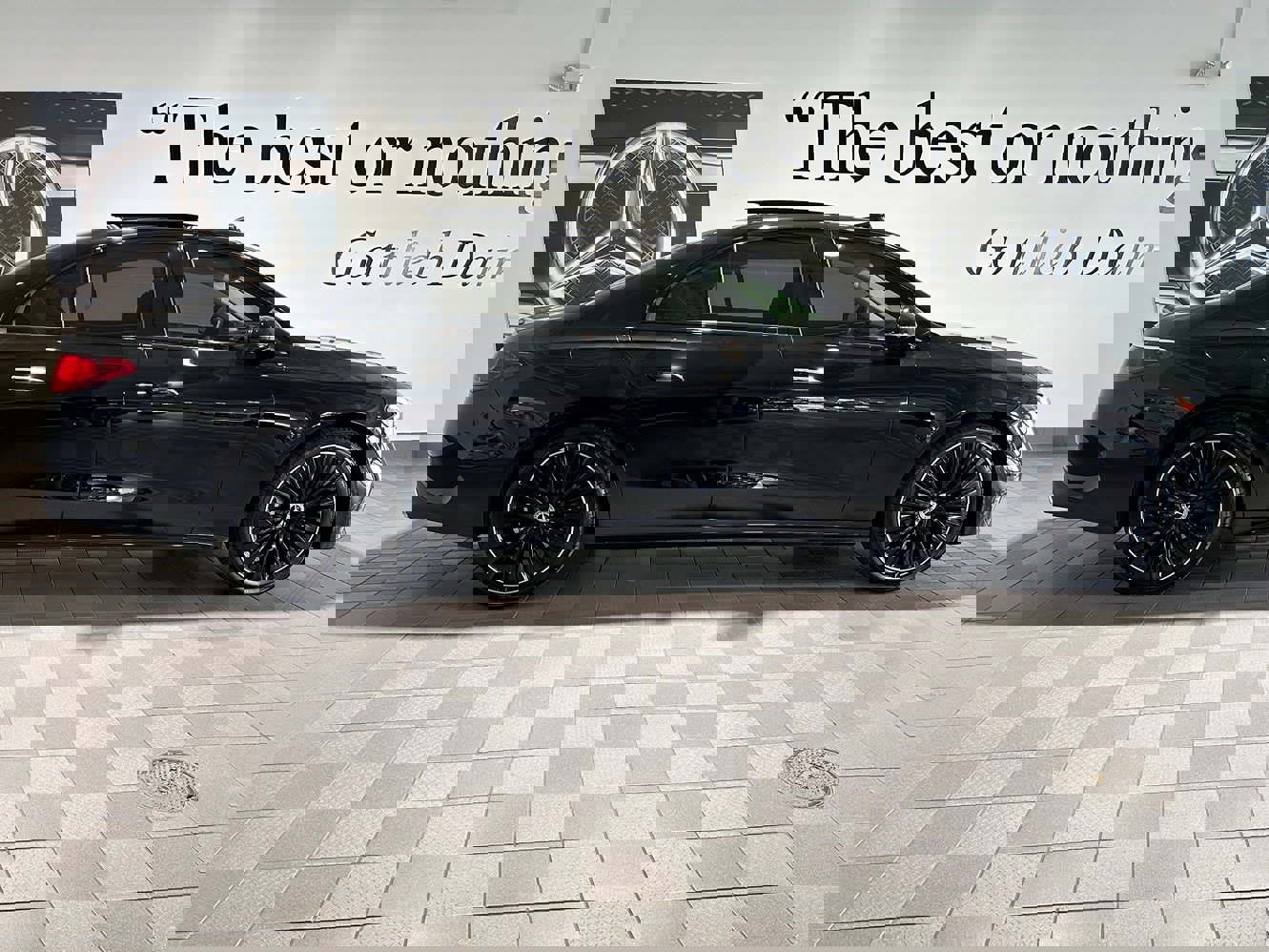 Used 2024 Mercedes-Benz E 350 4MATIC Sedan image 3