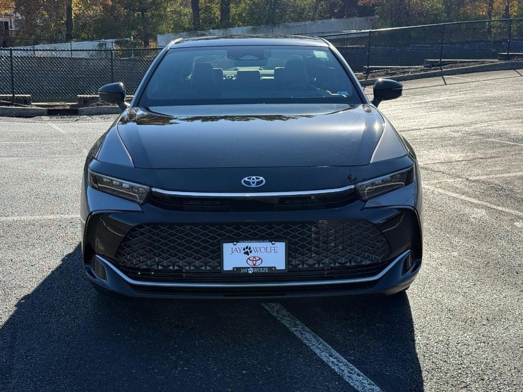 Certified 2025 Toyota Crown Platinum image 12