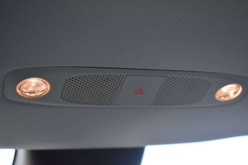 Used 2021 Tesla Model Y 2WD image 16