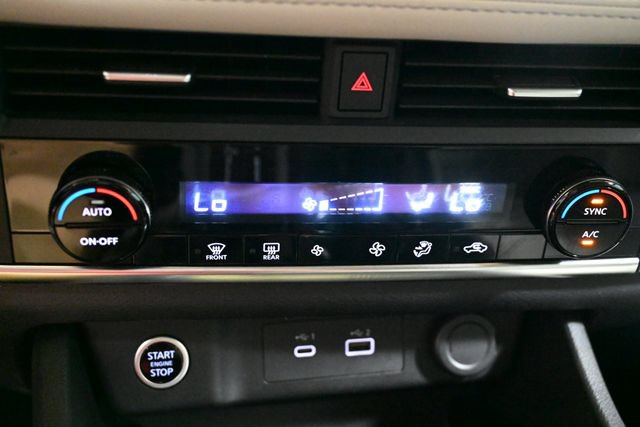 Used 2023 Nissan Rogue SV FWD image 31