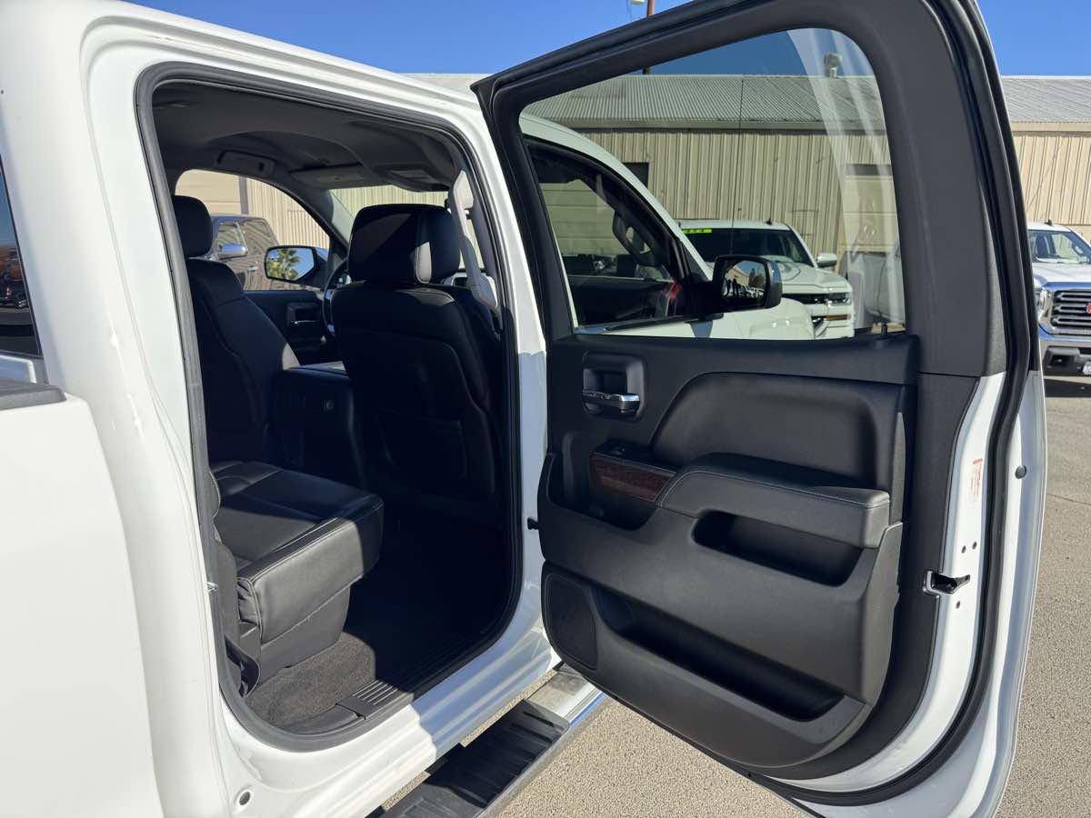 Used 2015 GMC Sierra 1500 SLT w/ SLT Crew Cab Value Package image 21