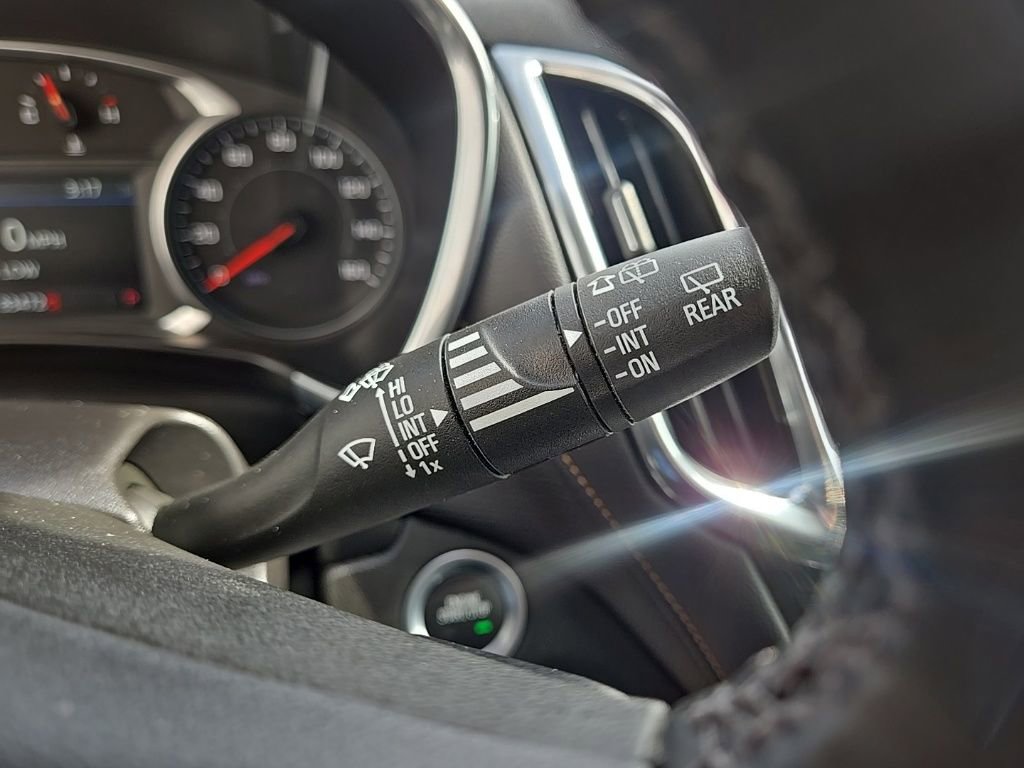 Used 2024 Chevrolet Equinox Premier image 24