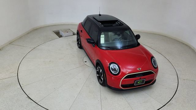 Used 2025 MINI Cooper 4-Door Hardtop image 74