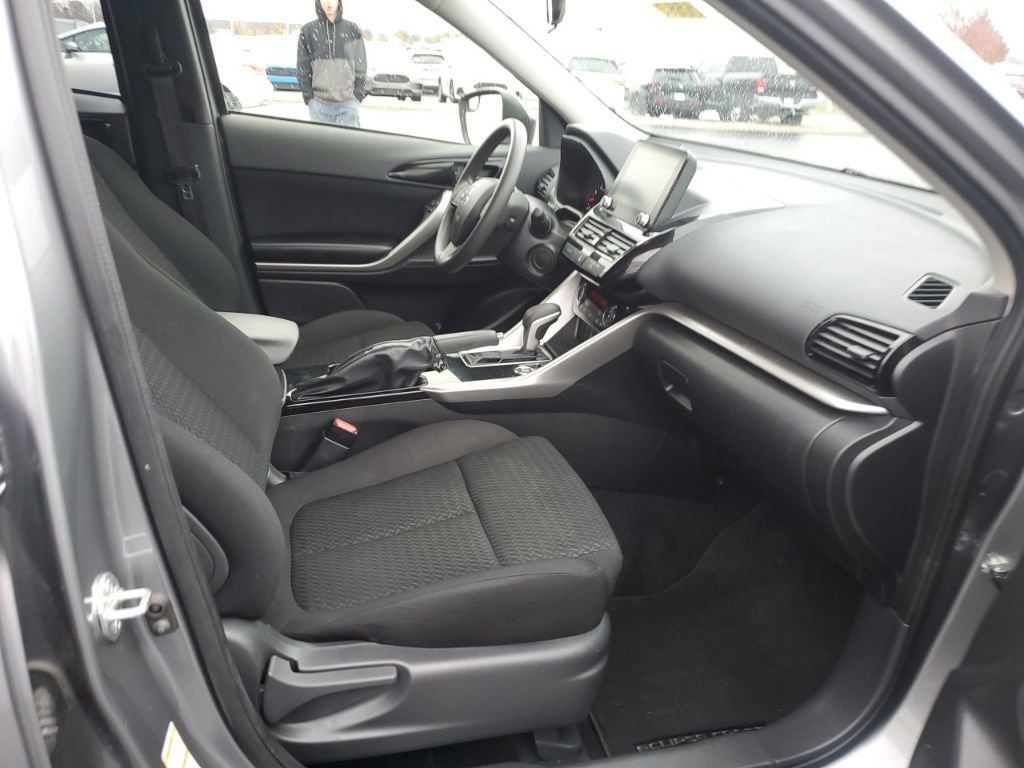 Used 2024 Mitsubishi Eclipse Cross Black Edition image 31