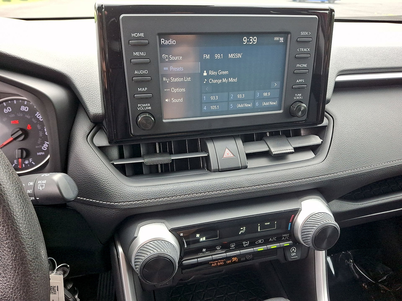 Used 2019 Toyota RAV4 LE w/ All Weather Liner Package AWD/4WD image 14