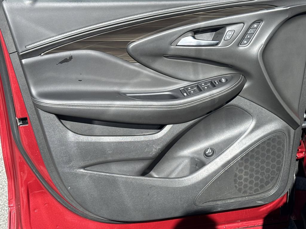 Used 2019 Buick Envision Essence image 10