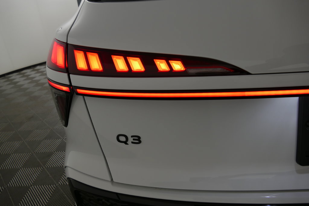 New 2026 Audi Q3 quattro 2.0T AWD/4WD image 28