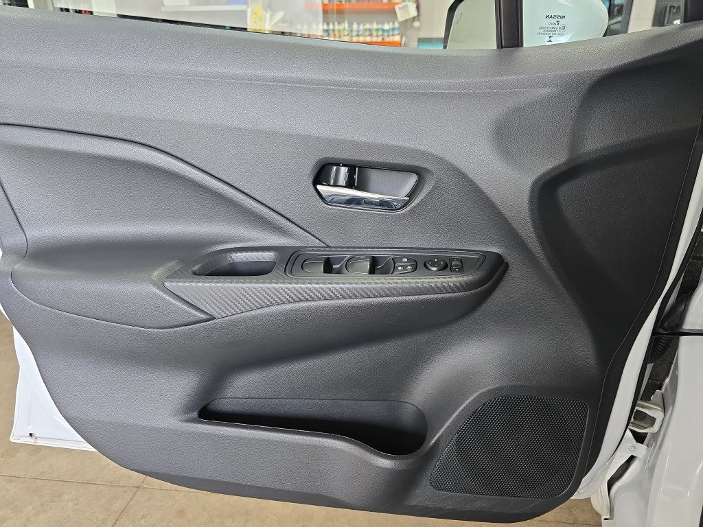 Used 2025 Nissan Versa SV w/ Trunk Package FWD image 24