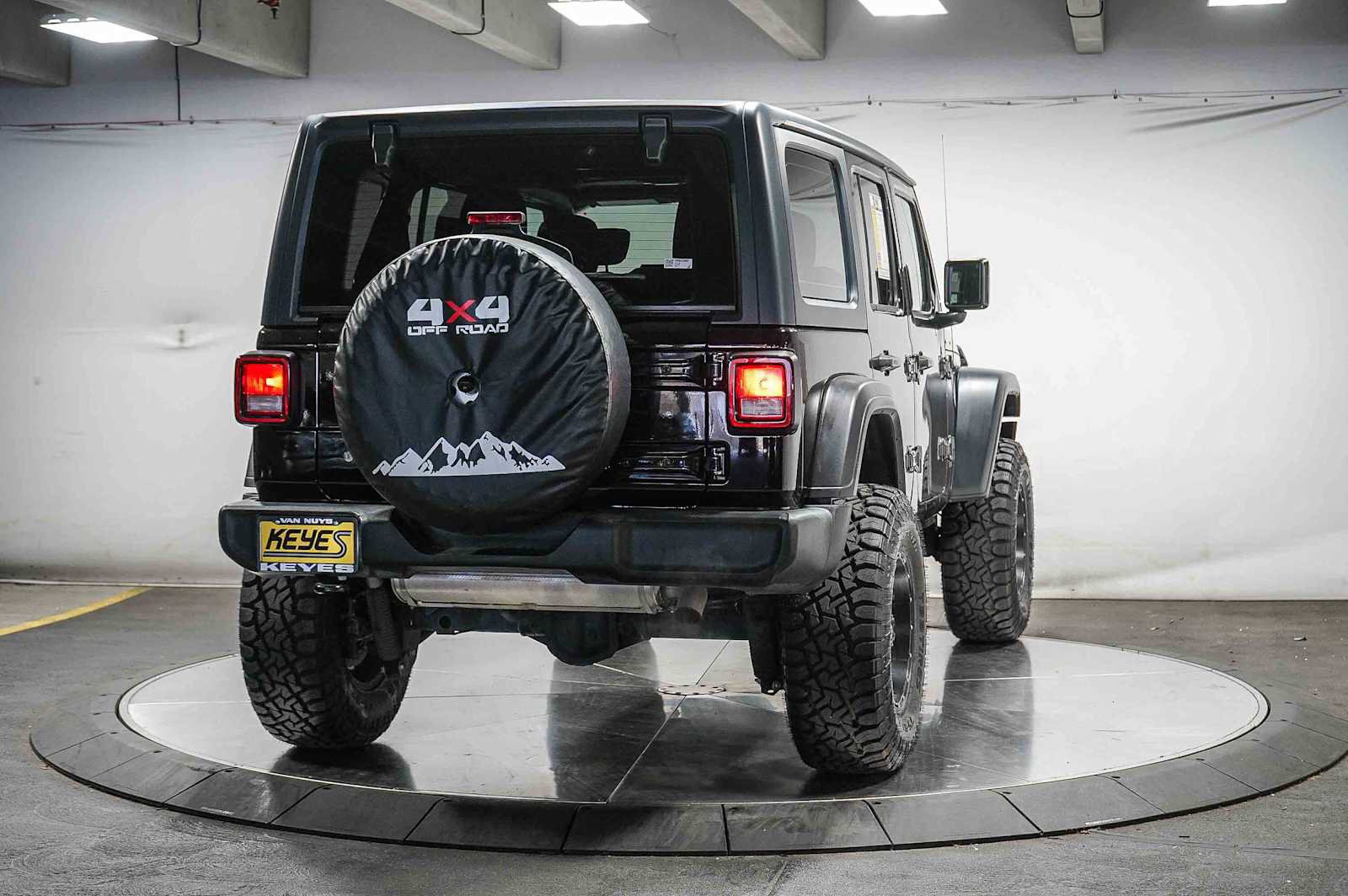 Used 2019 Jeep Wrangler Unlimited Sport image 6