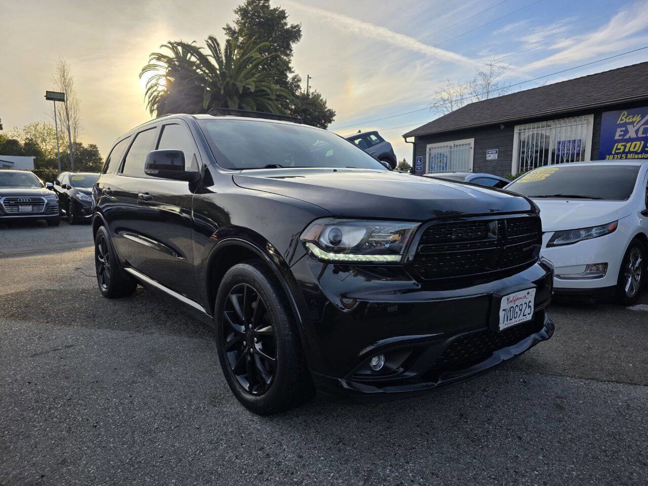 Used 2017 Dodge Durango R/T w/ Trailer Tow Group IV image 1
