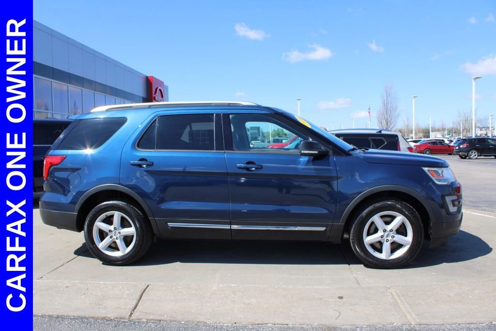 Used 2016 Ford Explorer XLT w/ Equipment Group 202A AWD/4WD image 6