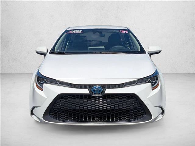 Used 2021 Toyota Corolla LE image 2