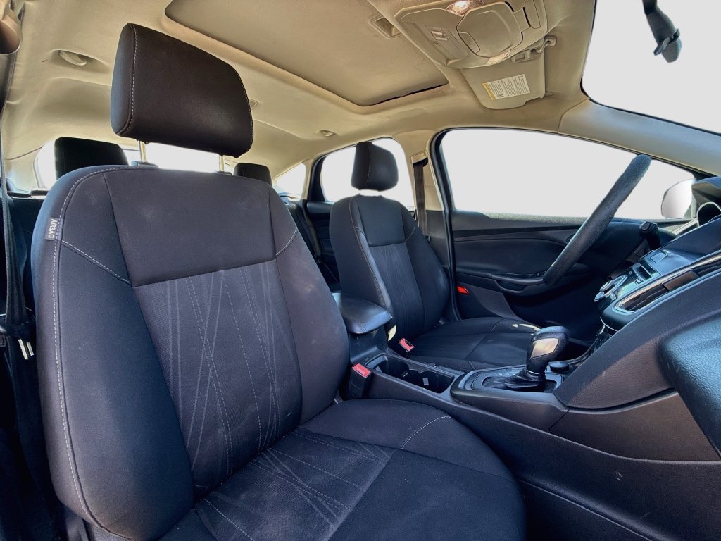 Used 2018 Ford Focus SEL FWD image 35