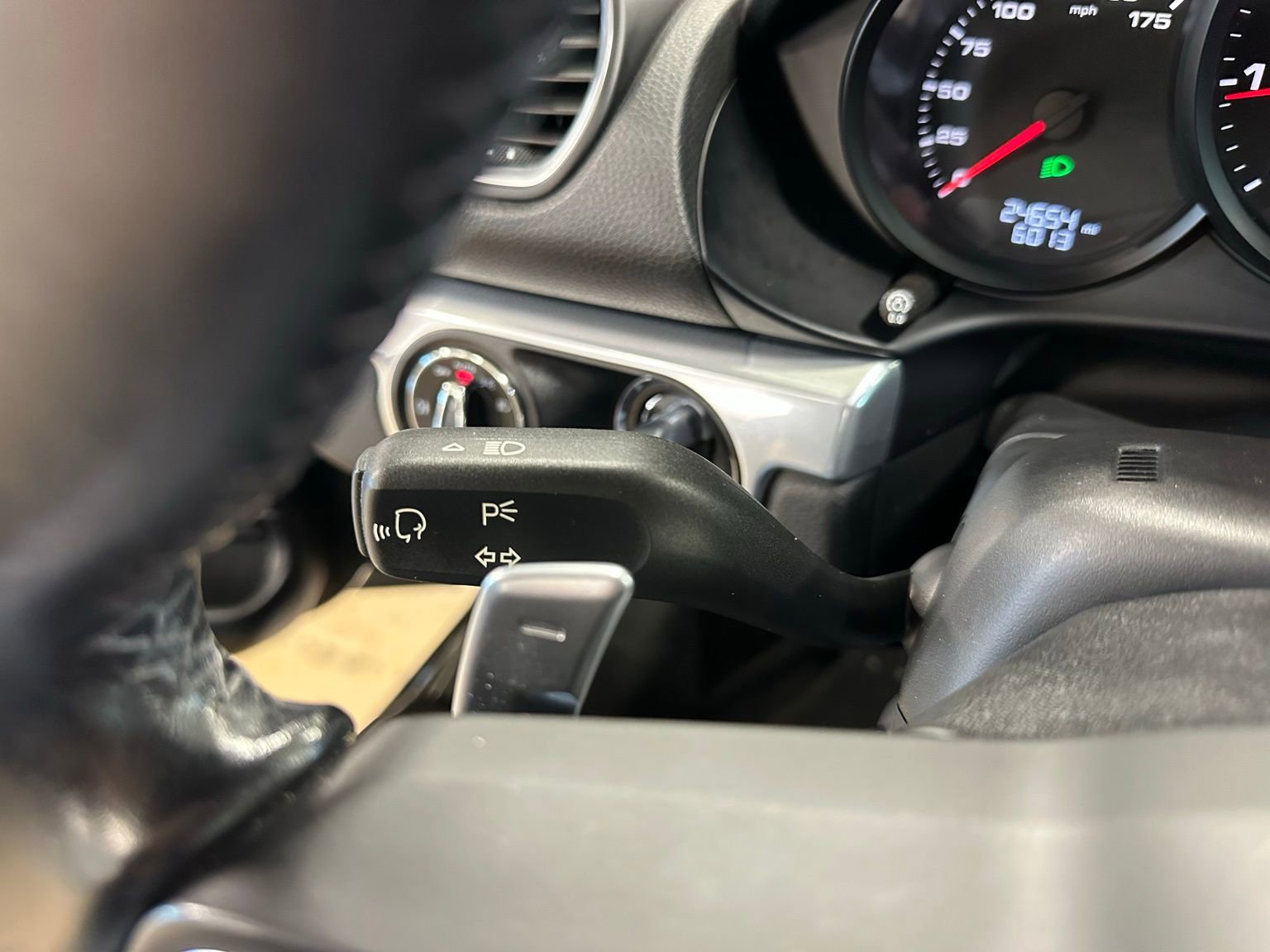 Used 2021 Porsche 718 Cayman image 18