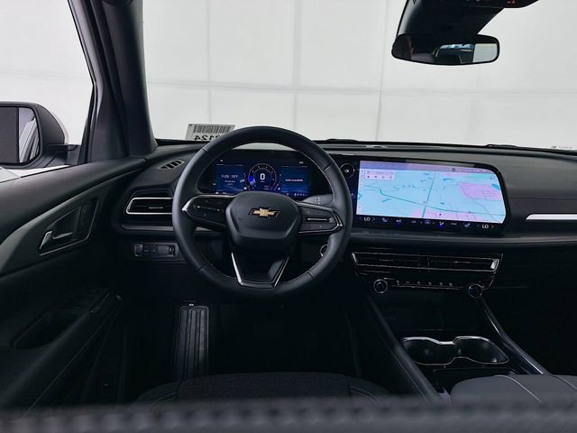 New 2025 Chevrolet Traverse LT FWD image 24