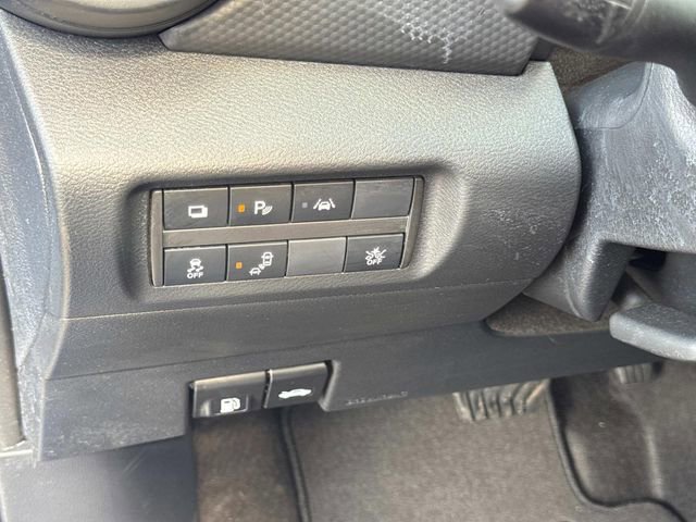 Certified 2025 Nissan Kicks Play S image 24