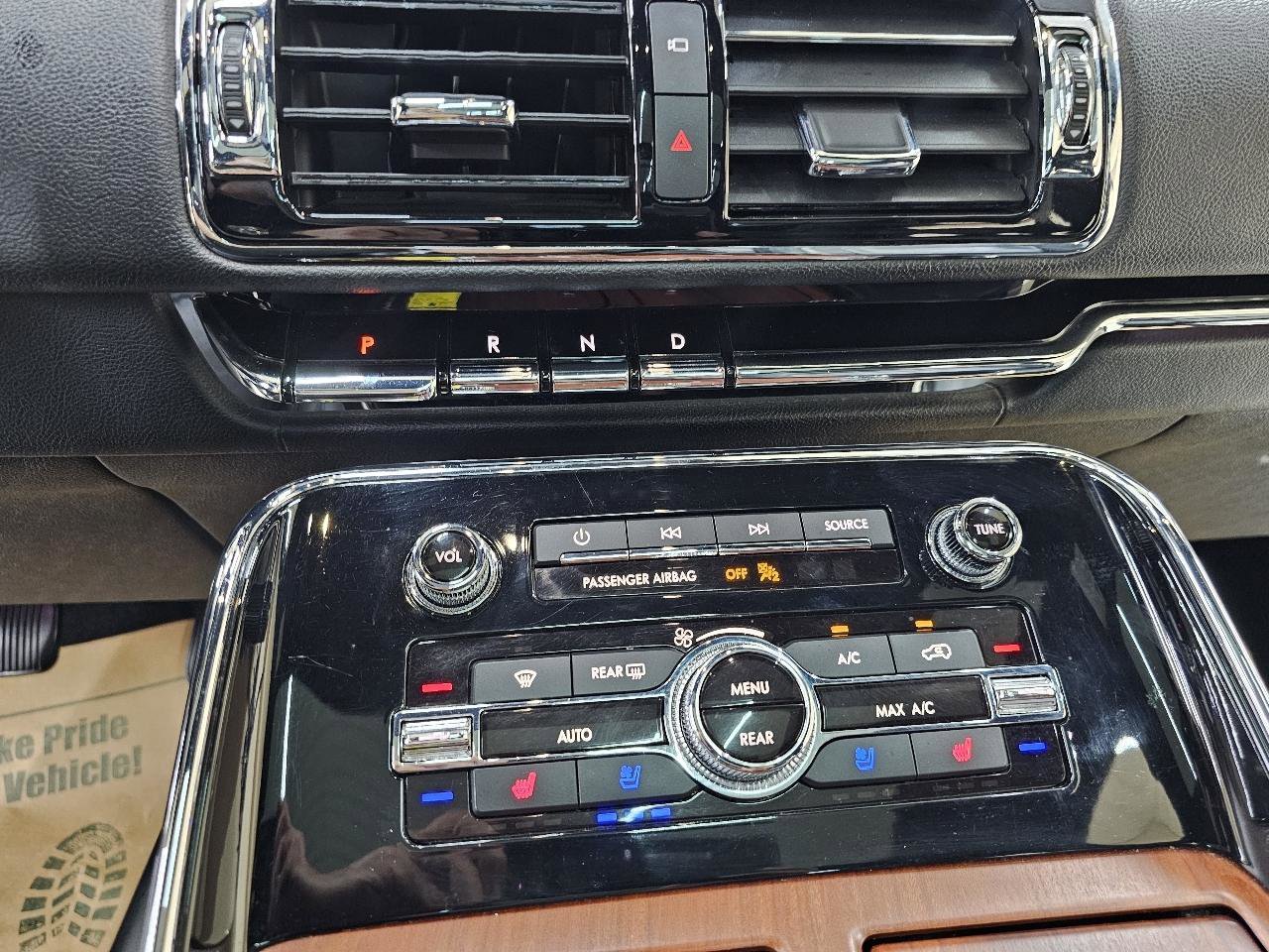 Used 2018 Lincoln Navigator Select w/ Technology Package image 35