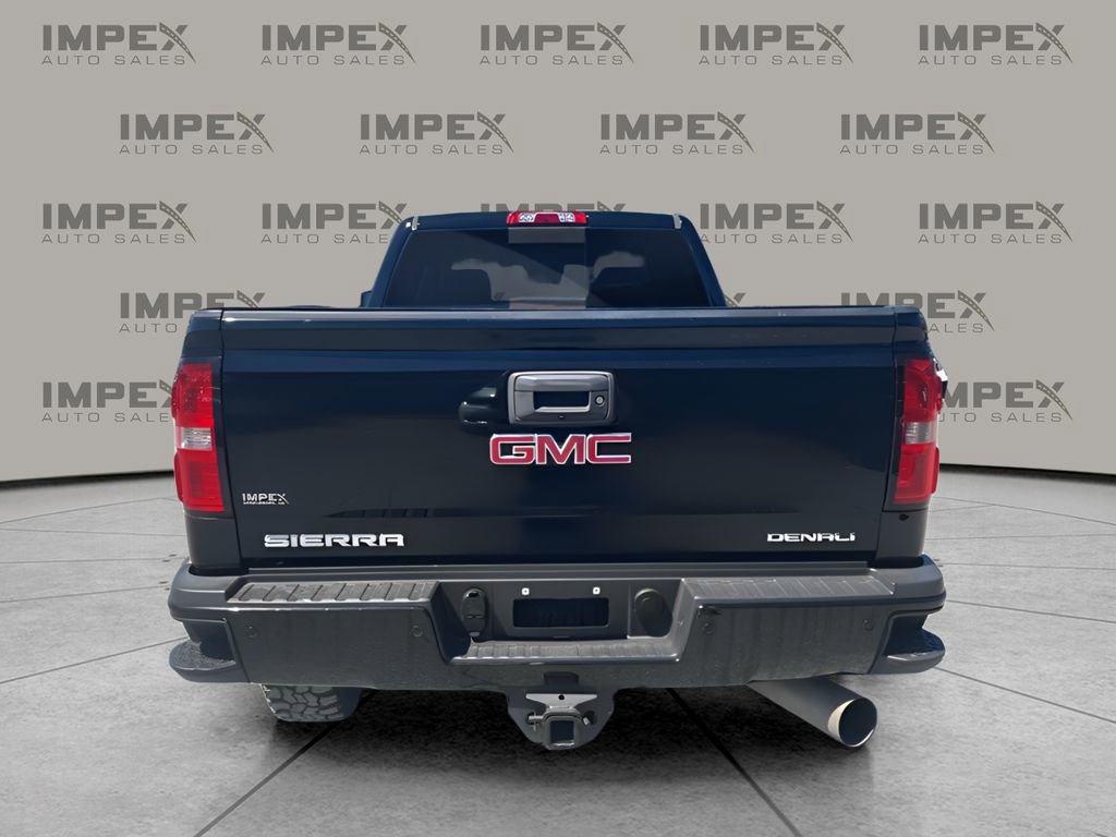 Used 2019 GMC Sierra 2500 Denali w/ Duramax Plus Package AWD/4WD image 4