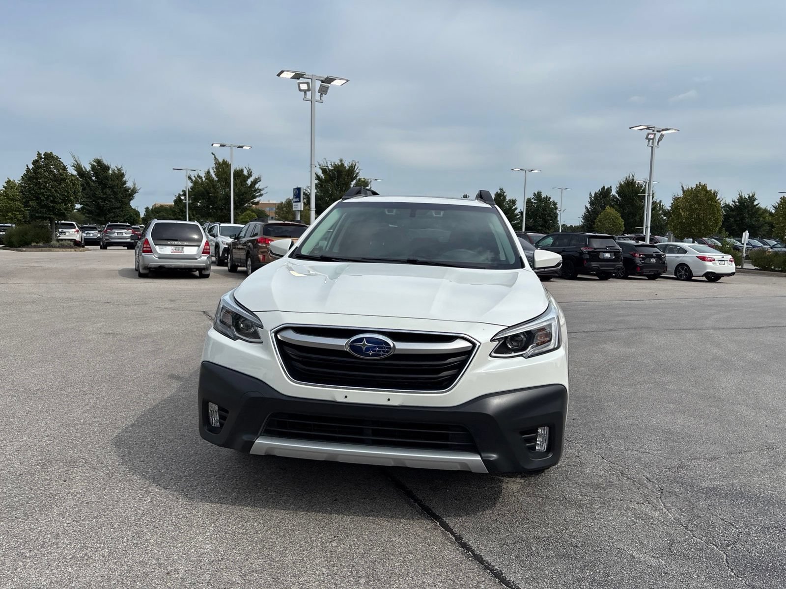 Used 2022 Subaru Outback Limited XT AWD/4WD image 5