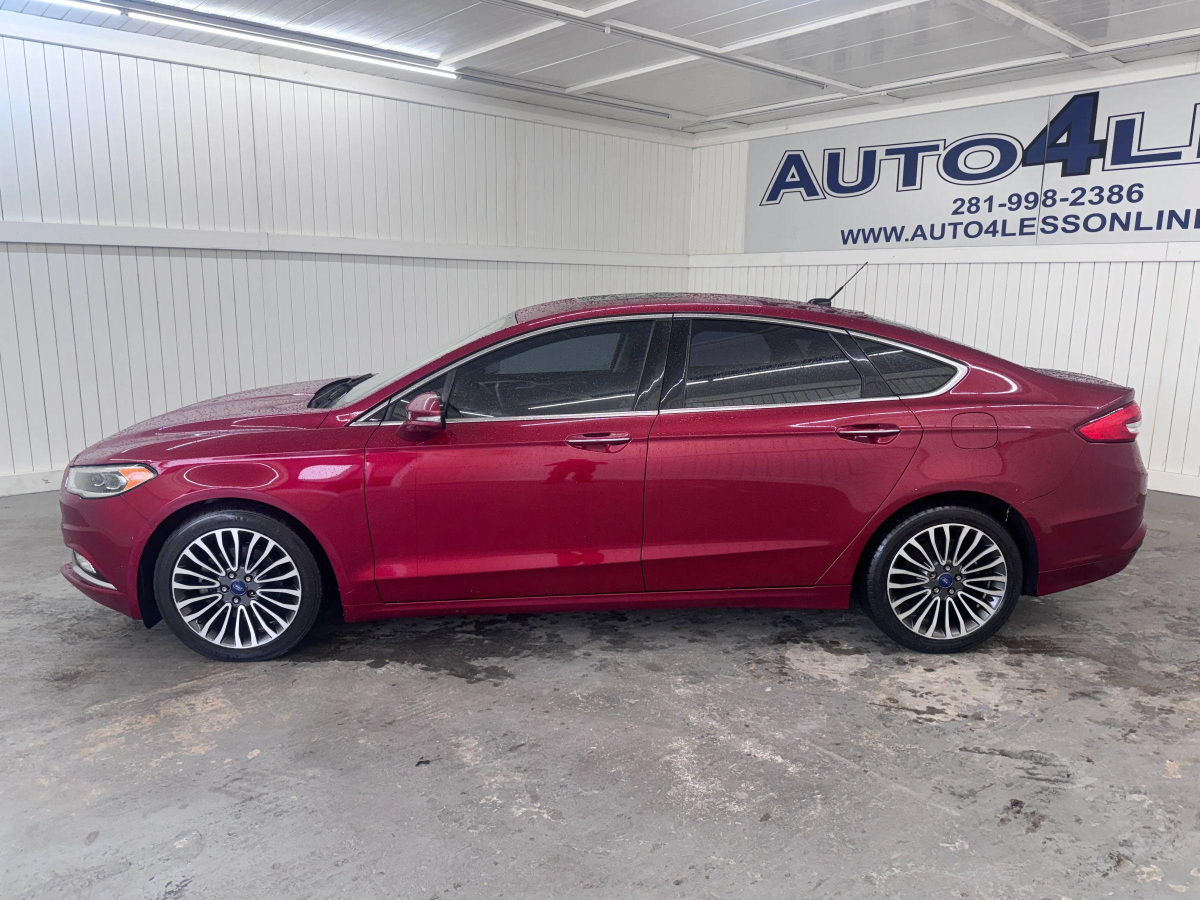 Used 2017 Ford Fusion SE w/ Fusion SE Technology Package FWD image 8