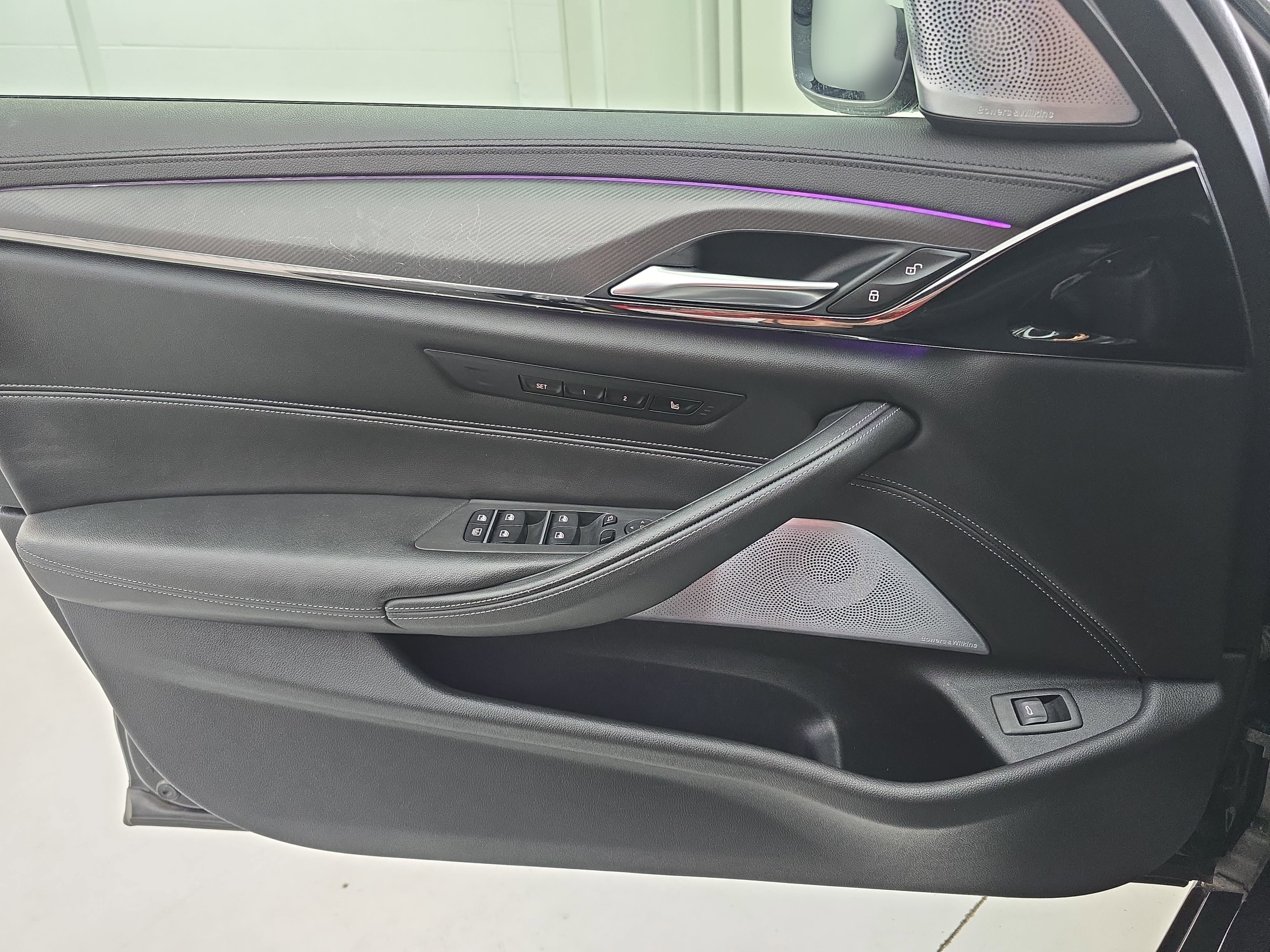 Used 2020 BMW M5 w/ Executive Package image 27