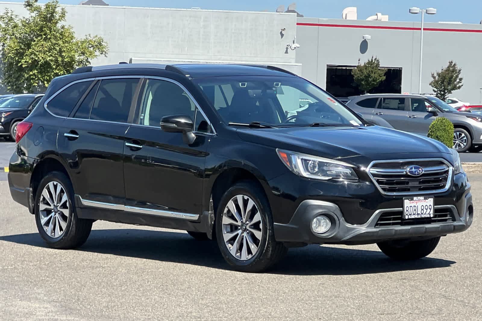 Used 2018 Subaru Outback 2.5i Touring w/ Popular Package #3 AWD/4WD image 5