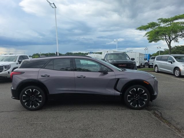 Used 2024 Chevrolet Blazer EV RS AWD/4WD image 2