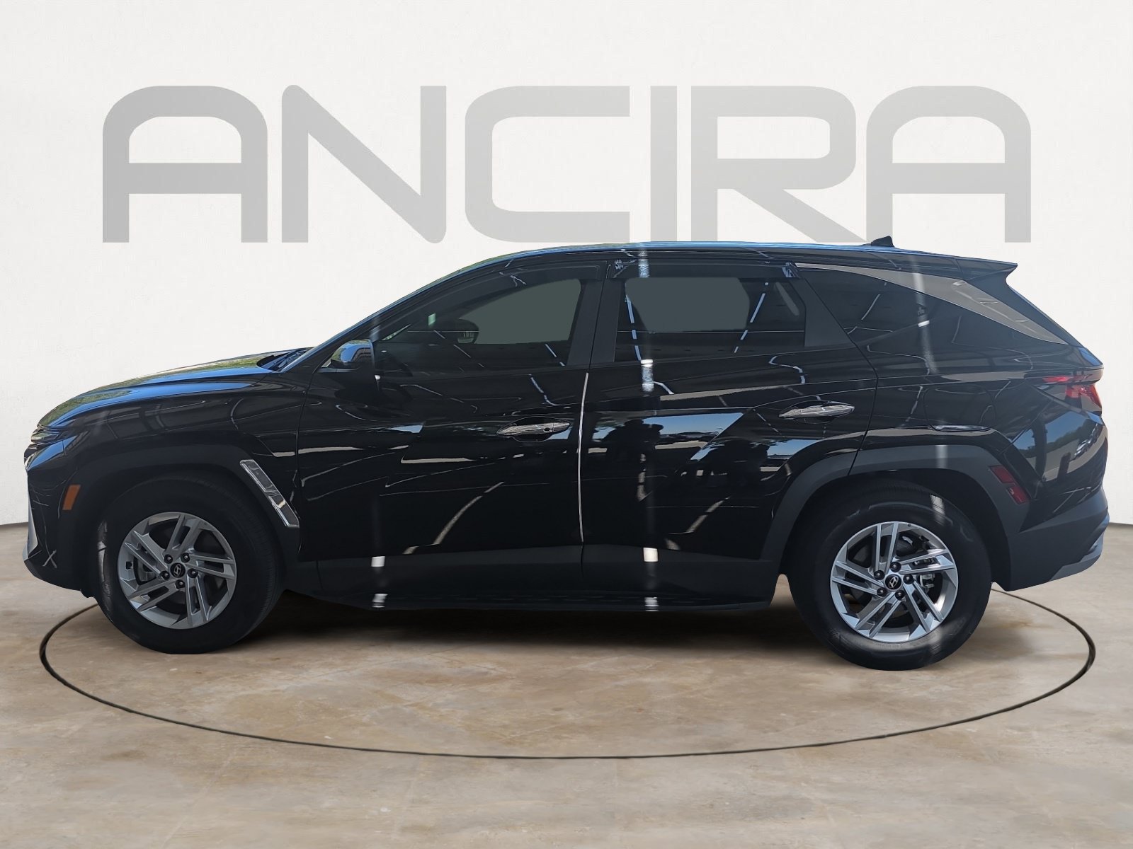Used 2025 Hyundai Tucson SE FWD image 4
