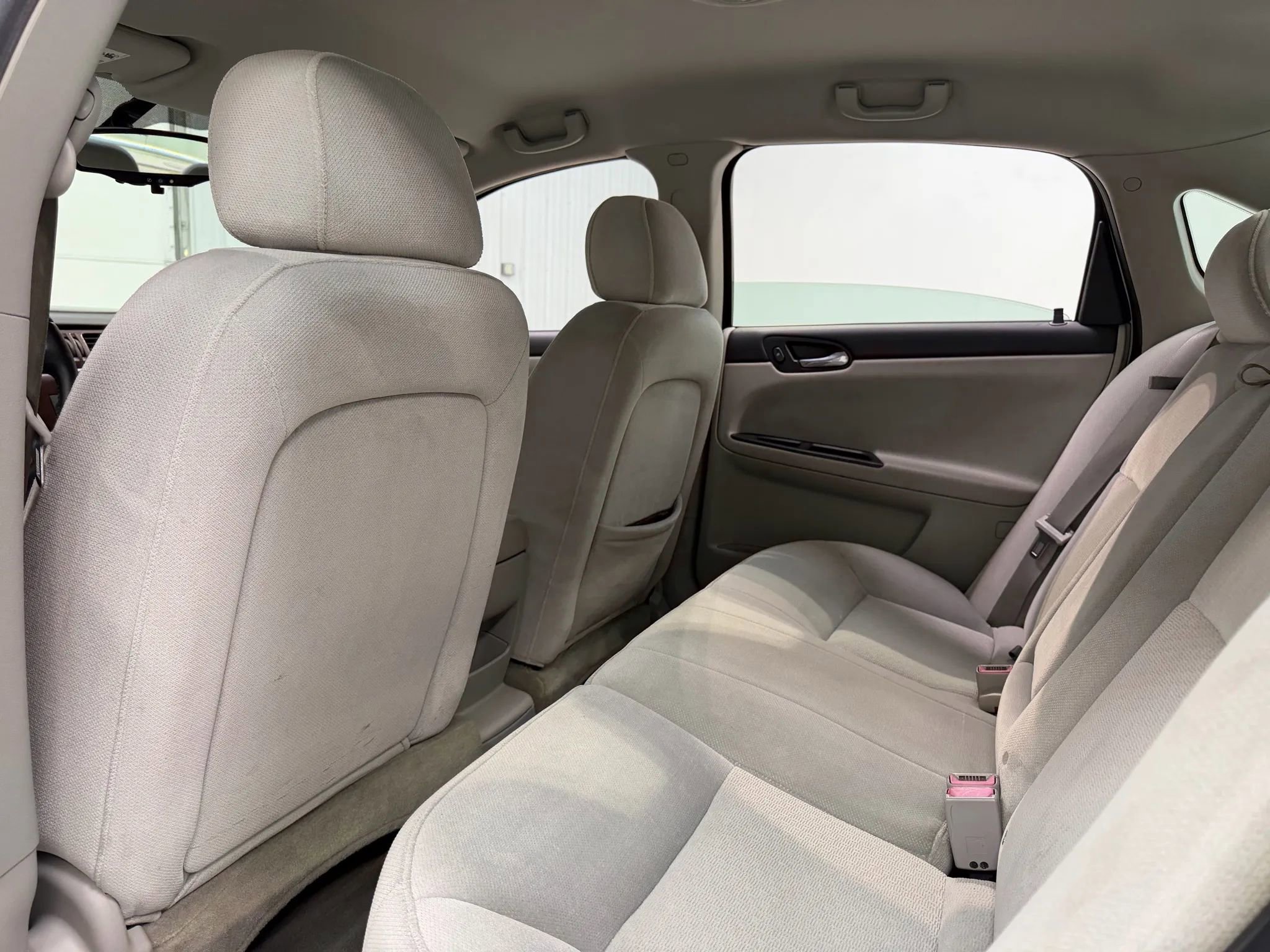 Used 2007 Chevrolet Impala LT image 16