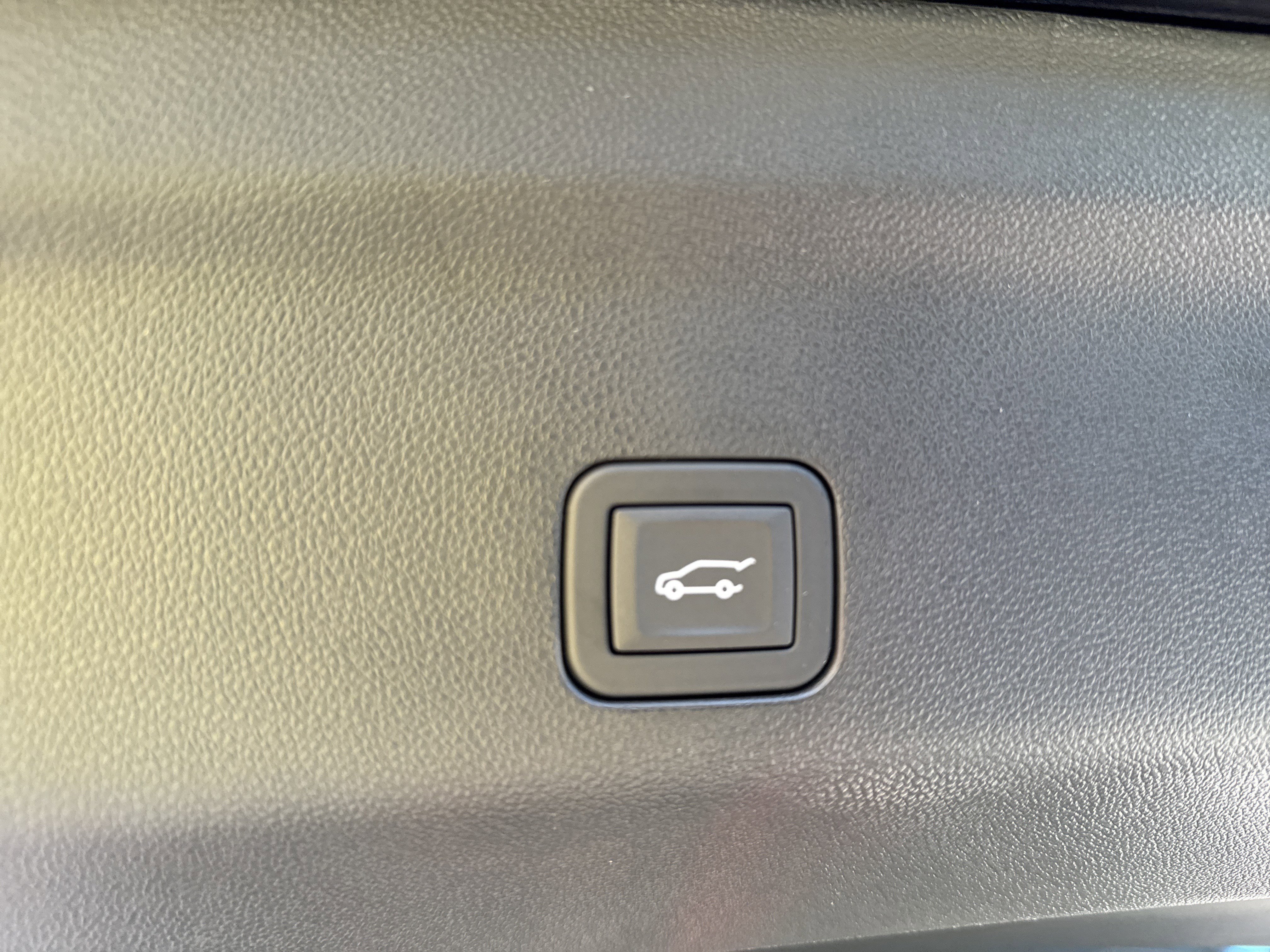 New 2026 GMC Yukon Denali w/ Sun & Power Step Package image 35
