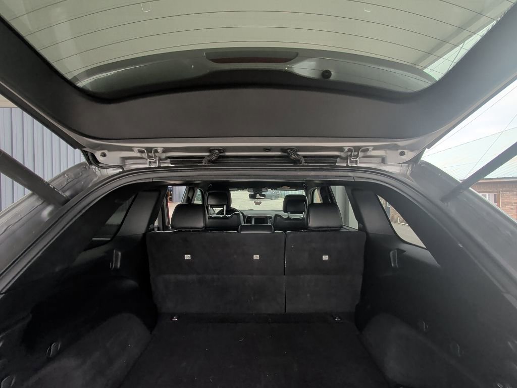 Used 2018 Jeep Grand Cherokee Limited image 10